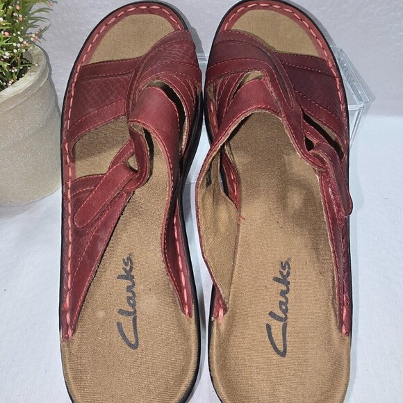 CLARKS OPEN TOED RED LEATHER SANDAL SIDE VELCRO BUCKLE WOMENS SIZE 9 EUC - Picture 4 of 7